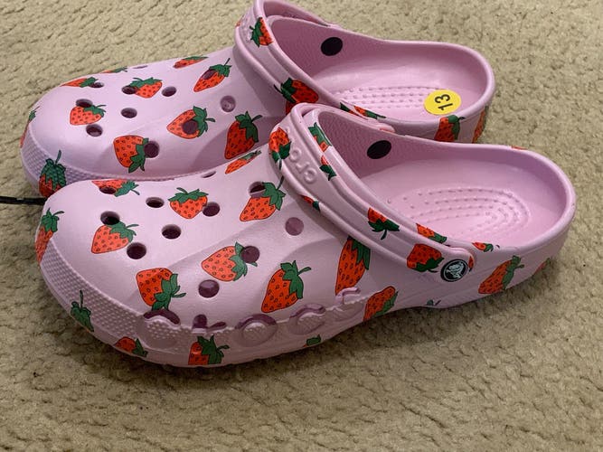 Crocs BAYA SEASONAL PRINTED CLOG Strawberry Men Size 13 New With Tags