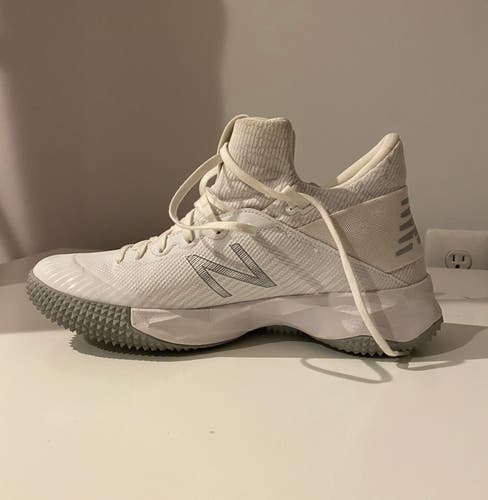 White Barely Used Men's Size 10 (Women's 11) Turf Cleats New Balance Mid Top Freeze 2.0
