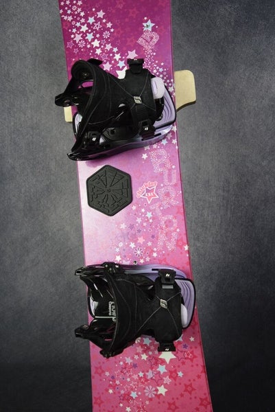 BURTON CHICKLET SNOWBOARD SIZE 131 CM WITH FLOW MEDIUM BINDINGS