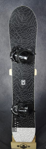 NEW NITRO MATRIX SNOWBOARD SIZE 152 CM WITH SYMBOLIC LARGE