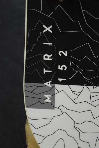 NEW NITRO MATRIX SNOWBOARD SIZE 152 CM WITH SYMBOLIC LARGE BINDINGS
