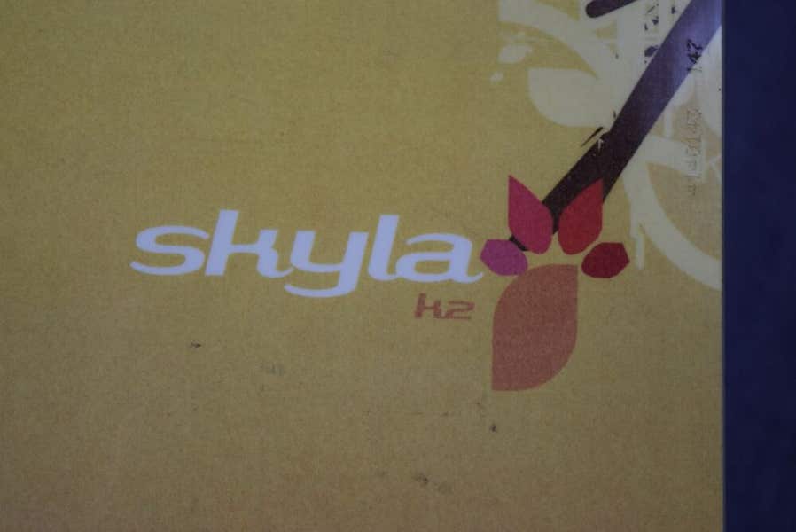 K2 SKYLA SNOWBOARD SIZE 147 CM WITH NEW PICCO MEDIUM BINDINGS