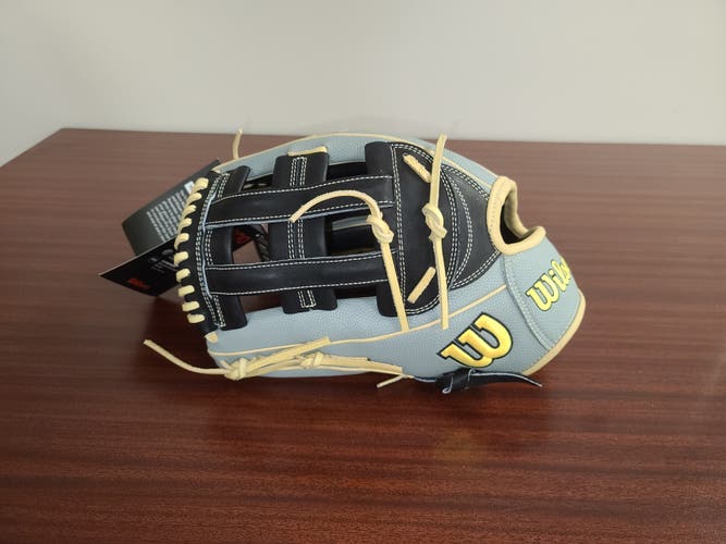 New Wilson Left Hand Throw Outfield A2000 1799 SS Baseball Glove 12.75"