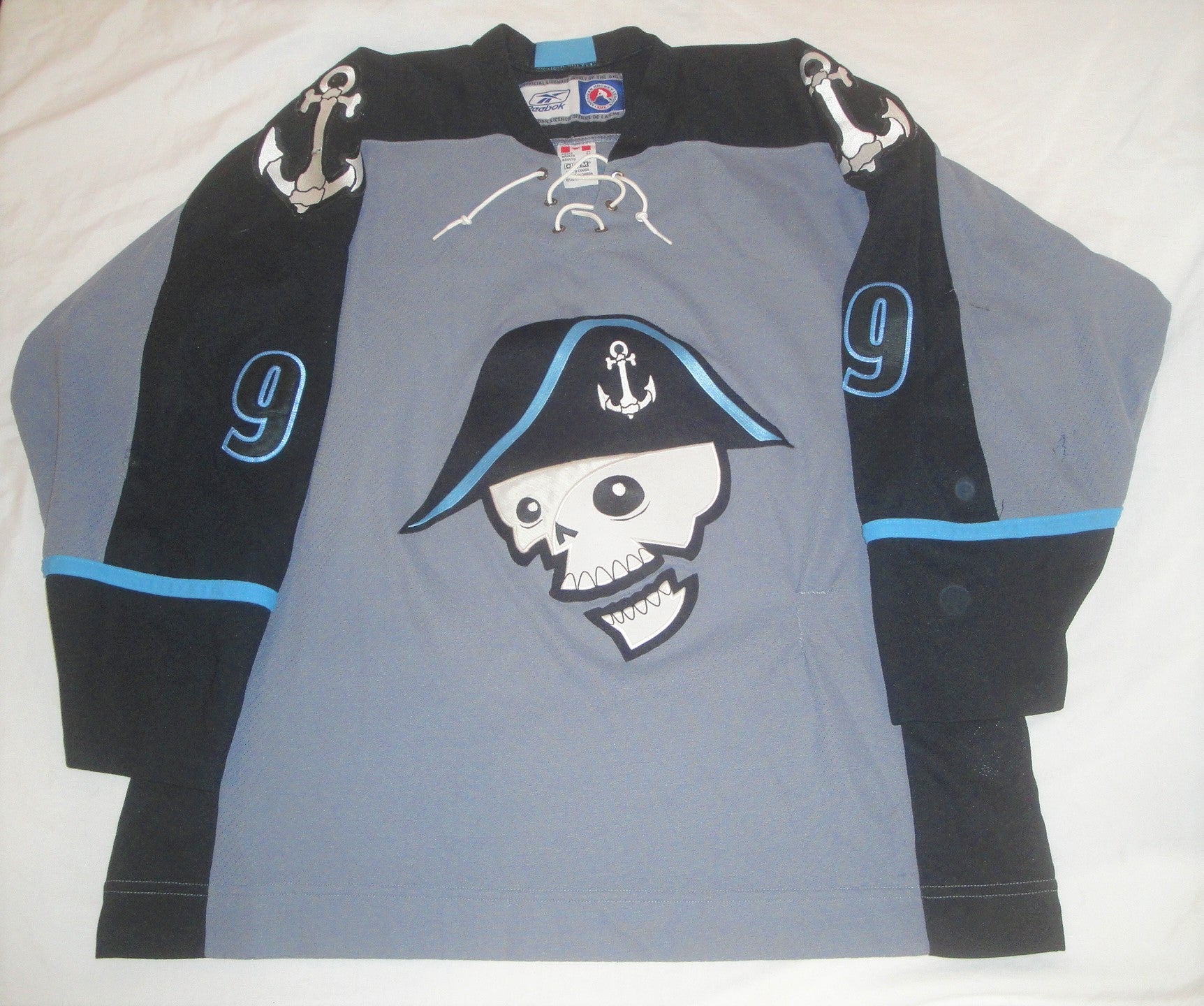 Milwaukee Admirals Reebok Replica Jersey Sz S MIC