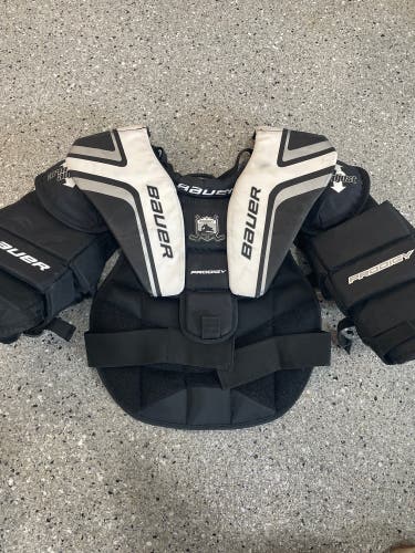 Used Large/Extra Large Bauer Prodigy Goalie Chest Protector