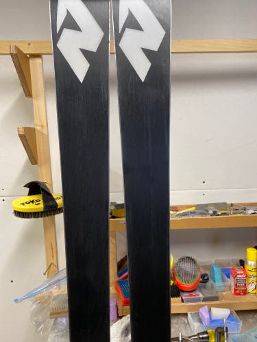 Unisex 177 cm With Bindings Dobermann GSJ Skis