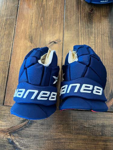 Colorado Avalanche 2021 Season Game Used Bauer Vapor Glove size 14