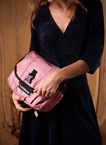 Timbuk2 Messenger Style Tote Bag Cross Body Shoulder Strap Nylon Small Rose Pink