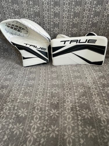 New Senior True Regular L12.2 Glove and Blocker Set