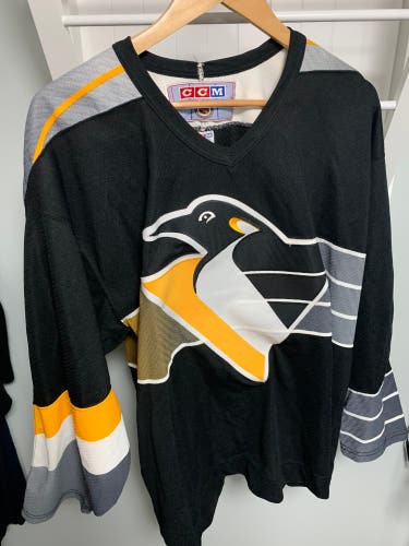 Pittsburgh Penguins Jersey