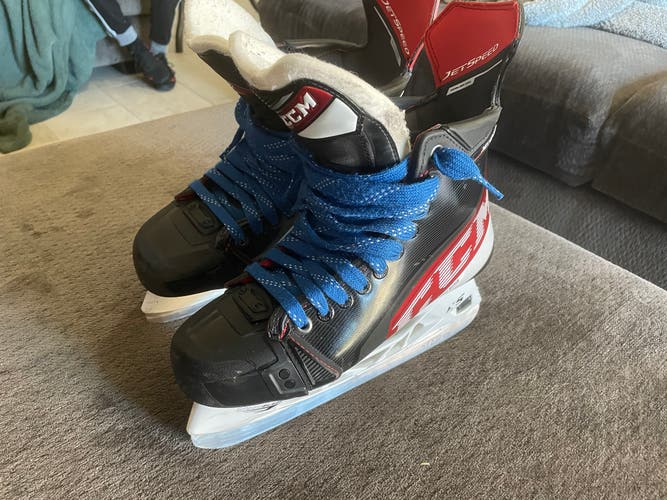 CCM FT4 Jetspeed Skates Senior 8.5 Regular