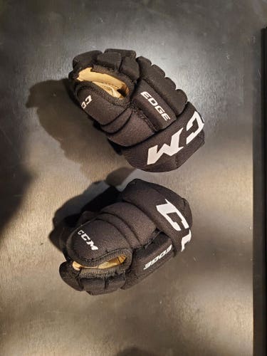 Used CCM Gloves 8"