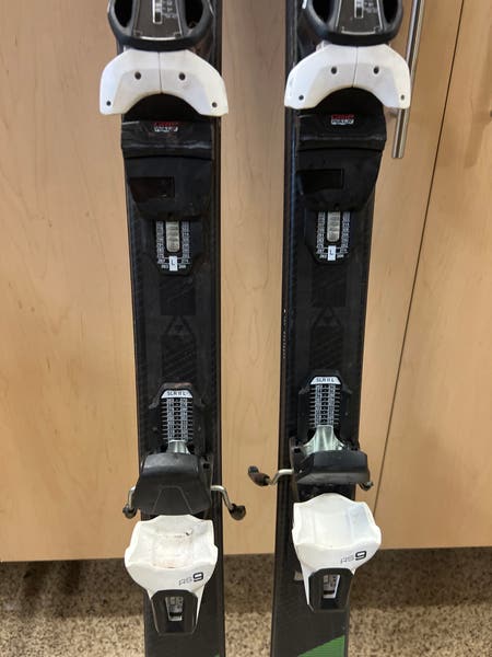 Fischer Pro Mt Fire 160cm with RS9 Bindings | SidelineSwap | Buy