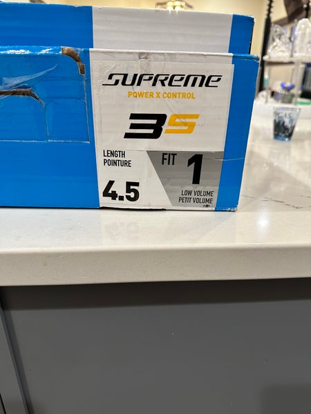 New Bauer Regular Width Size 4.5 Supreme 3S Hockey Skates