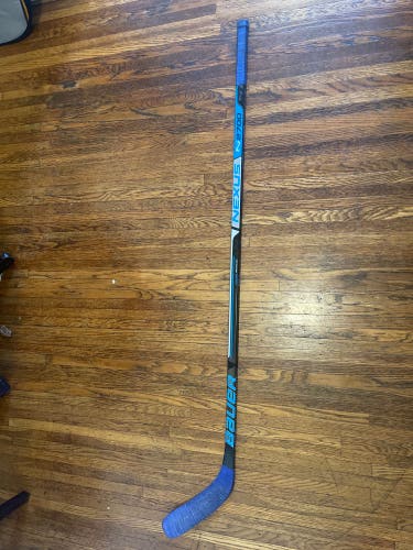 Senior Right Handed P88  Nexus 2700 Hockey Stick