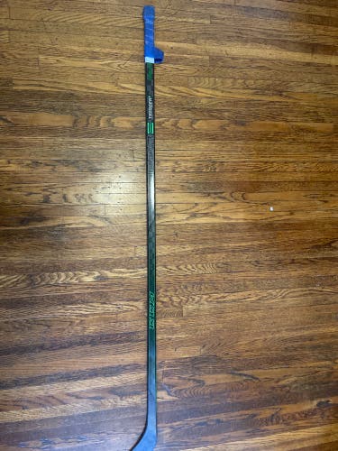 Intermediate Right Handed P29 Ribcor Trigger 5 Pro Hockey Stick