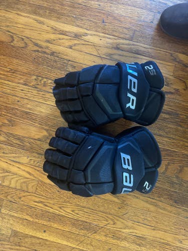 Bauer 14" Supreme 2S Pro Gloves