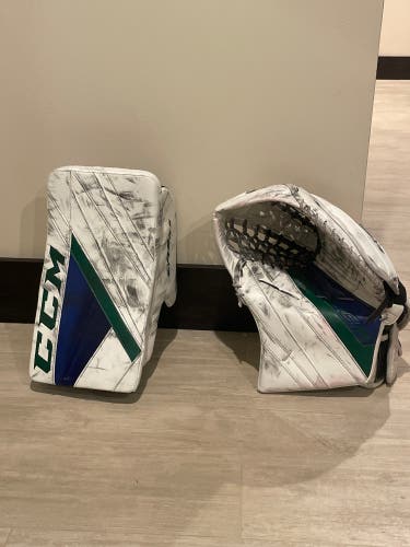 Thatcher Demko Gloves E5’s (Game Used 2021)