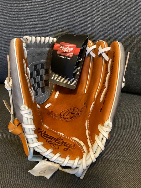 New Rawlings Right Hand Throw Infield Heart of the Hide (Mark of a Pro) Baseball Glove 11"