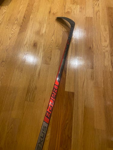 Senior Right Handed P92 Pro Stock Nexus 2N Pro Hockey Stick