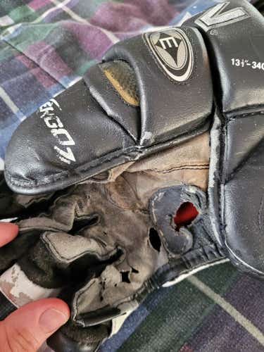 Used Easton Air Gloves 14" Pro Stock