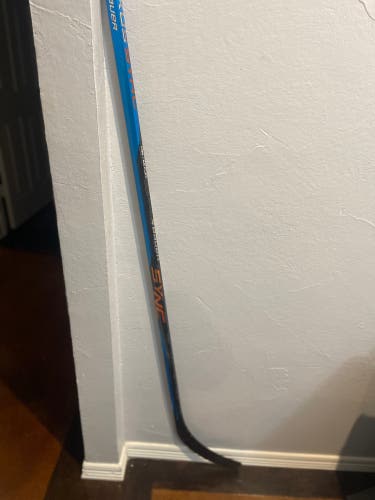 Intermediate Right Handed P88  Nexus Sync Hockey Stick