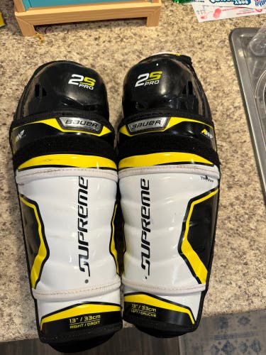 Bauer Supreme 2S Pro Shin Pads 13”