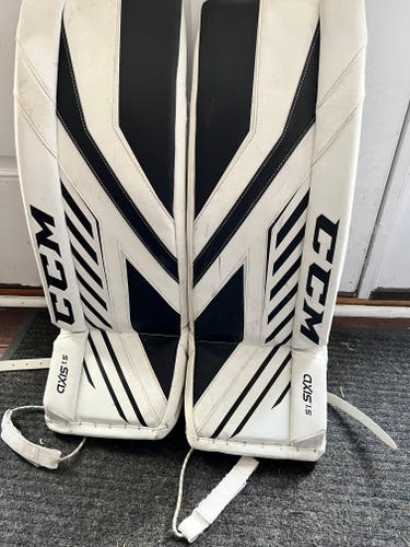 Excellent Condition Used 26" CCM Axis 1.5 Goalie Leg Pads