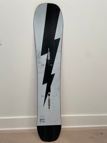 Burton Custom Smalls 145