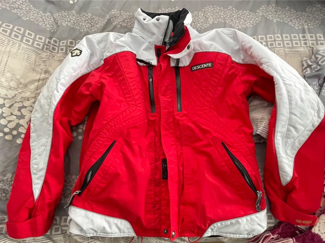 Red Used Large Descente Jacket