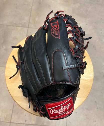 R9 SERIES 11.5 IN PRO TAPER INFIELD/PITCHER MODIFIED TRAP-EZE GLOVE