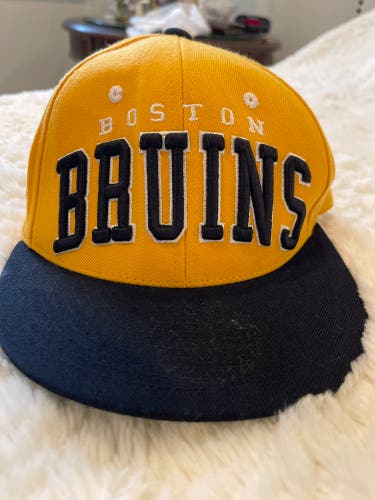 Boston Bruins Used Hat