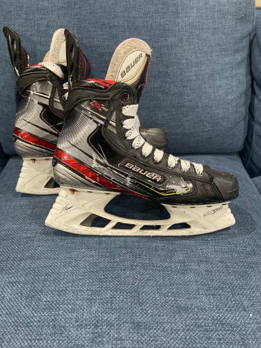 Used Bauer Vapor 2X Pro Regular Width Size 8 Hockey Skates
