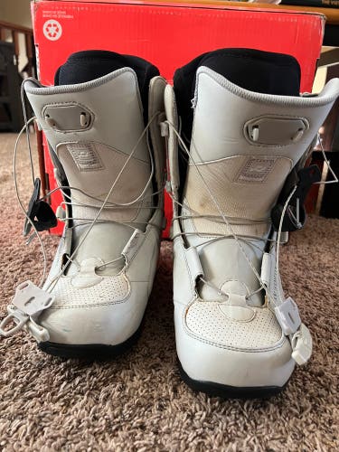 Used Size 9.5 (Women's 10.5) Ride Haze Snowboard Boots