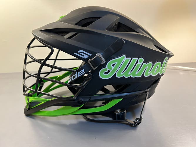 Player's Cascade S Helmet