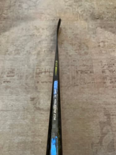 Senior Left Hand W03 Alpha DX Hockey Stick