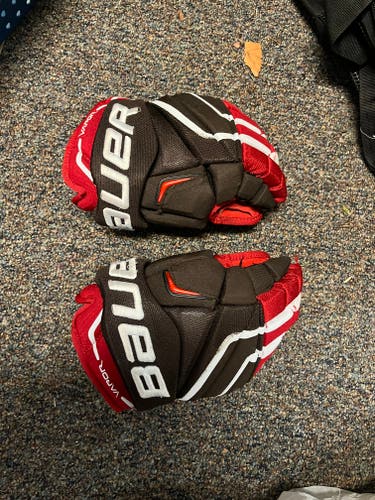 Used Bauer Vapor APX2 Pro Gloves 13"