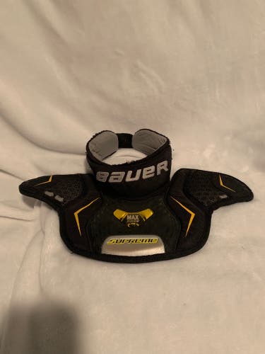Bauer goalie neck guard