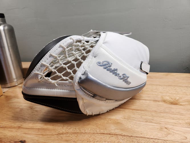 LA Kings colorway CCM Retro Flex Pro w/game-ready palm NWT
