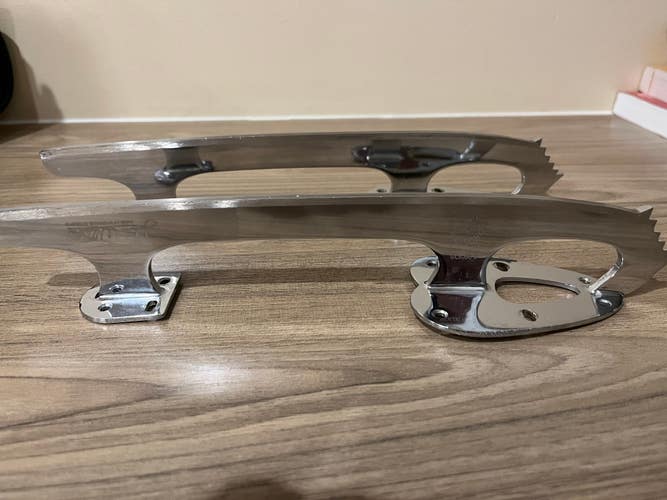 John Wilson Coronation Ace Figure Skating Blade 9 .00