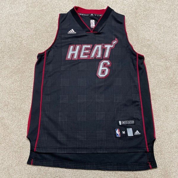 NBA Miami Heat Authentic Jersey LeBron James #6, Black, Medium : :  Sports, Fitness & Outdoors
