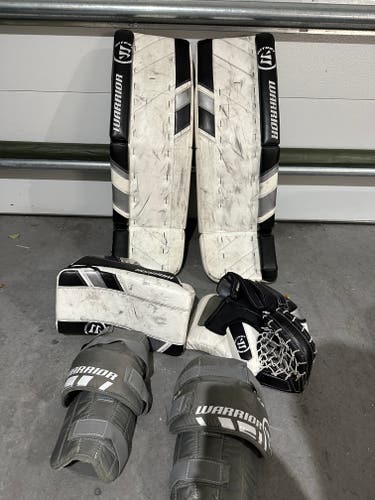 Used 34" Regular Warrior Ritual G3 Senior Goalie Full Set