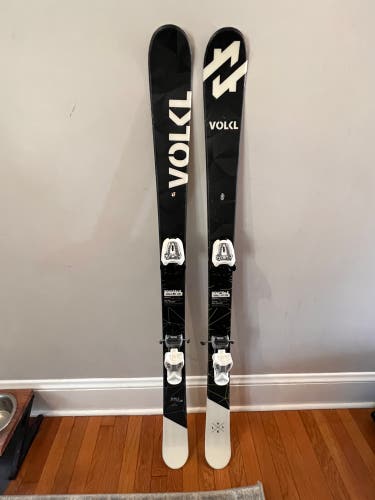 Volkl Wall Junior Twin Tip skis 138 cm with Bindings