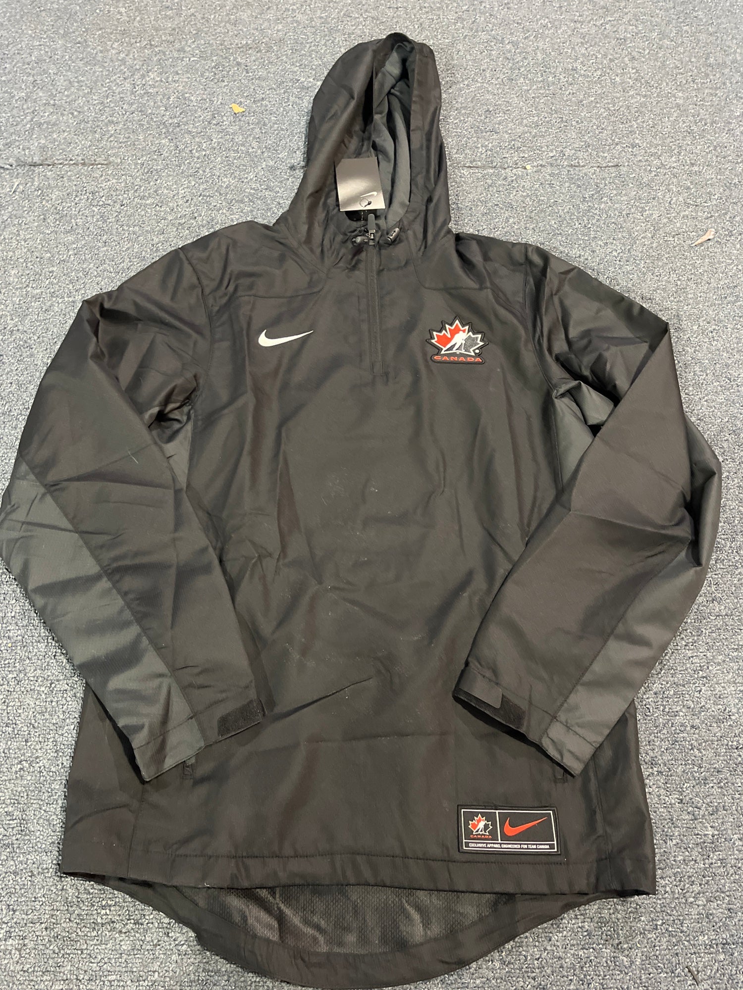 Pittsburgh Steelers Sideline Men’s Nike Men's NFL 1/2-Zip Hooded Jacket in Black, Size: Small | 00MI00A7L-EU6