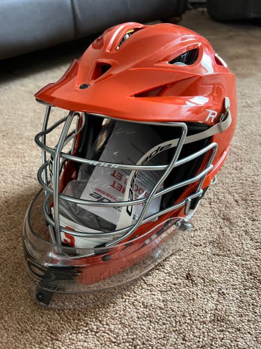 New Player's Cascade R Helmet