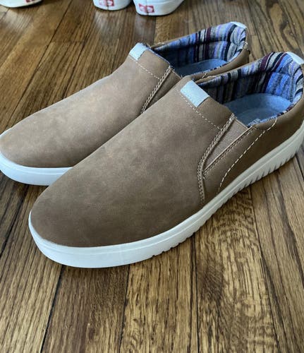Izod Memory Foam Casual Slip-On Shoes