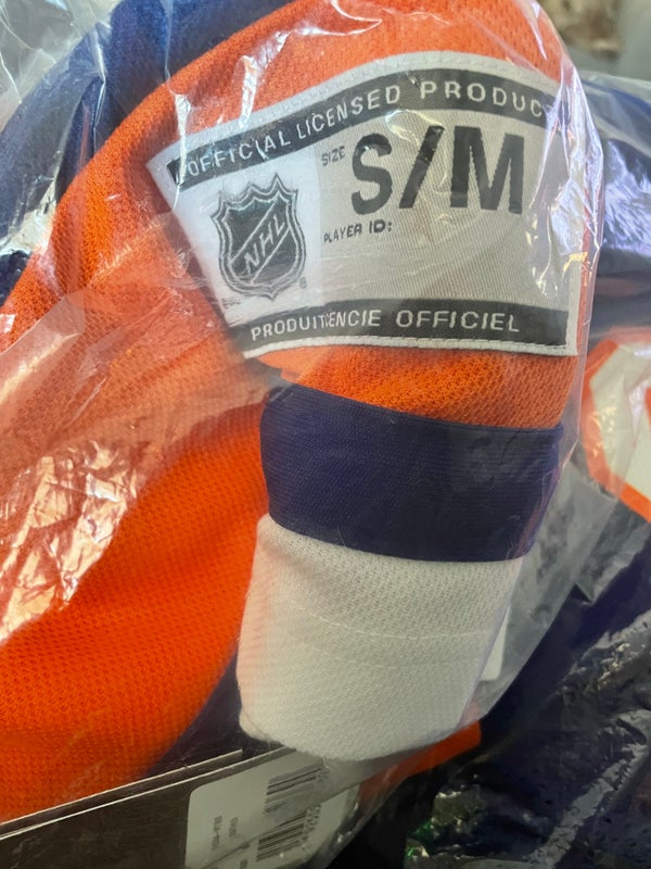 Ny Islanders Barzal Jersey for Sale in South Hempstead, NY - OfferUp