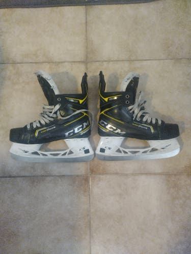 CCM Super Tacks Vector Premier Hockey Skates Regular Width Size 8