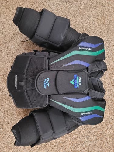 Used XL Vaughn Ventus LT98 Goalie Chest Protector Pro Stock