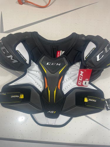 Senior Large CCM Pro Stock Super Tacks AS1 Shoulder Pads